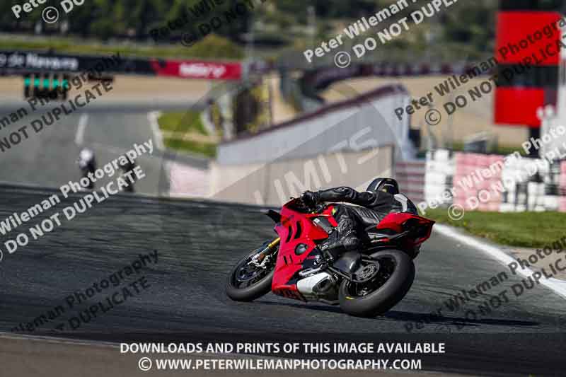 Circuito de Navarra;Spain;event digital images;motorbikes;no limits;peter wileman photography;trackday;trackday digital images